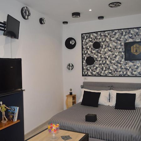 Geometric Art Home Bari Ngoại thất bức ảnh